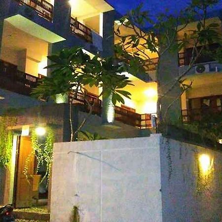 RedDoorz At Kerobokan Seminyak 2 Luaran gambar